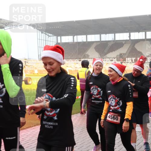 07.12.2025 - St. Pauli X-Mass-Run No. 15 Luisa Fischer http://msf.ph/oto/9379675 07.12.2025 10:07:25 Ziel 4560, 5, 4236, 150, 217, 366, 421, 562, 792, 867, 972, 975, 1007, 1103, 1505, 1572, 1735, 1736, 2129, 2983, 3189, 3330, 3333, 3414, 3945, 3970, 3971, 4354, 4459, 4735, 4738 meine-sportfotos.de