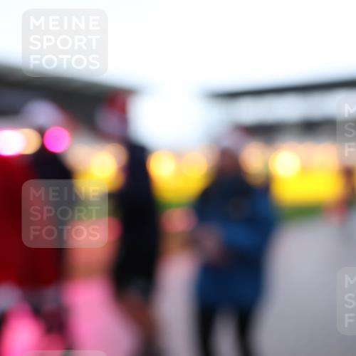 07.12.2025 - St. Pauli X-Mass-Run No. 15 Luisa Fischer http://msf.ph/oto/9379715 07.12.2025 10:36:00 Ziel 998, 1100, 1365, 1822, 2353, 2406, 2422, 2489, 2857, 2863, 3224, 3721, 4034, 4147, 4149, 4443, 4595, 4772, 4776, 4778, 4779 meine-sportfotos.de