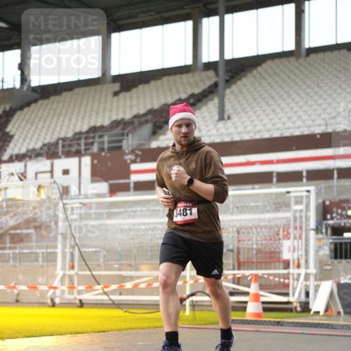 07.12.2025 - St. Pauli X-Mass-Run No. 15 Patografie http://msf.ph/oto/9379736 07.12.2025 10:14:37 Ziel 1158, 2564, 2617, 2618, 2864, 3481, 3565, 4508 meine-sportfotos.de