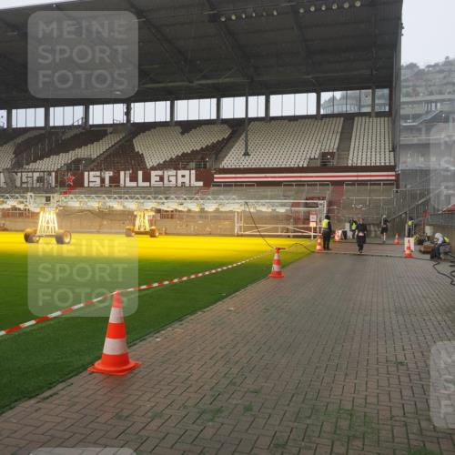 07.12.2025 - St. Pauli X-Mass-Run No. 15 Fabian Wolf http://msf.ph/oto/9379806 07.12.2025 10:08:17 Ziel 2691, 2692, 2746, 3627, 3628, 4734, 4737, 4740 meine-sportfotos.de