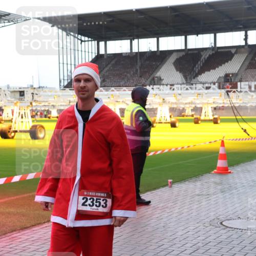 07.12.2025 - St. Pauli X-Mass-Run No. 15 Luisa Fischer http://msf.ph/oto/9379808 07.12.2025 10:36:22 Ziel 15, 2353, 350, 1822, 2489, 3476, 4034 meine-sportfotos.de