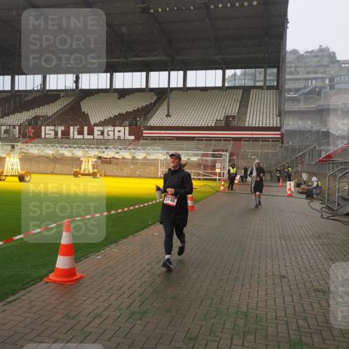 07.12.2025 - St. Pauli X-Mass-Run No. 15 Fabian Wolf http://msf.ph/oto/9379827 07.12.2025 10:08:23 Ziel 2650, 2691, 2746 meine-sportfotos.de