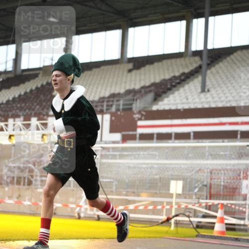 07.12.2025 - St. Pauli X-Mass-Run No. 15 Patografie http://msf.ph/oto/9379873 07.12.2025 10:14:58 Ziel 308, 762, 1363, 1867, 1869, 1873, 2883, 2891, 3741, 4001, 4004 meine-sportfotos.de