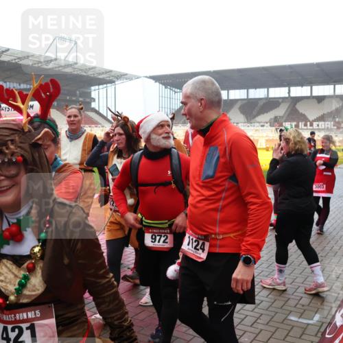 07.12.2025 - St. Pauli X-Mass-Run No. 15 Luisa Fischer http://msf.ph/oto/9379877 07.12.2025 10:08:10 Ziel 1187, 15, 421, 15, 972, 1124, 3003, 256, 265, 272, 517, 657, 685, 716, 767, 1187, 1234, 1447, 1449, 1543, 1905, 3003, 3627, 3628, 4231, 4623, 4624, 4626, 4734, 4737, 4740 meine-sportfotos.de
