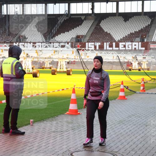 07.12.2025 - St. Pauli X-Mass-Run No. 15 Luisa Fischer http://msf.ph/oto/9380065 07.12.2025 10:37:35 Ziel 4767, 3090, 37, 503, 511, 521, 665, 717, 833, 2349, 2351, 2615, 3056, 3090, 3214, 3263, 4690, 4691, 4693, 4761 meine-sportfotos.de