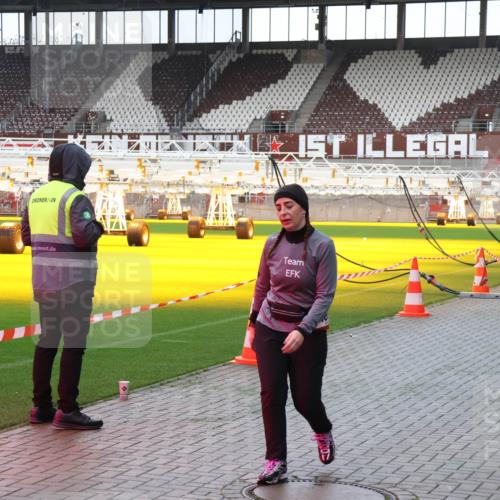 07.12.2025 - St. Pauli X-Mass-Run No. 15 Luisa Fischer http://msf.ph/oto/9380068 07.12.2025 10:37:35 Ziel 37, 503, 511, 521, 665, 717, 833, 2349, 2351, 2615, 3056, 3090, 3214, 3263, 4690, 4691, 4693, 4761 meine-sportfotos.de