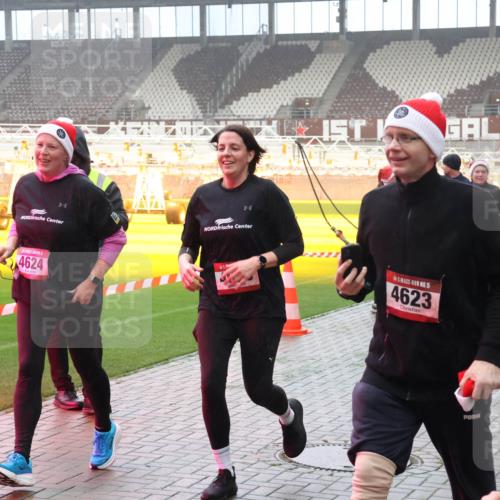 07.12.2025 - St. Pauli X-Mass-Run No. 15 Luisa Fischer http://msf.ph/oto/9380156 07.12.2025 10:08:30 Ziel 4624, 15, 4623, 1447, 1449, 1905, 2691, 2692, 2746, 3627, 3628, 4231, 4623, 4624, 4626, 4734, 4737, 4740 meine-sportfotos.de
