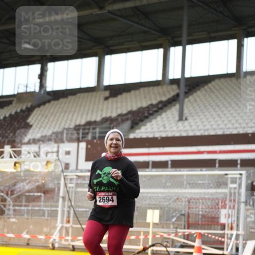 07.12.2025 - St. Pauli X-Mass-Run No. 15 Patografie http://msf.ph/oto/9380336 07.12.2025 10:16:54 Ziel 1620, 1762, 1989, 1997, 2694, 3633, 4356, 4359, 4769 meine-sportfotos.de