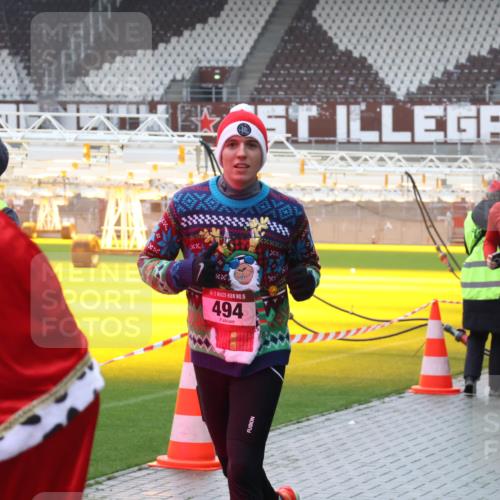 07.12.2025 - St. Pauli X-Mass-Run No. 15 Luisa Fischer http://msf.ph/oto/9380362 07.12.2025 11:13:14 Ziel 15, 494, 4804, 4802, 46, 218, 489, 494, 663, 671, 681, 682, 683, 684, 718, 839, 919, 1142, 1175, 1178, 1261, 1420, 1422, 1423, 1609, 1610, 1703, 2858, 3167, 4794, 4795, 4796, 4802, 4804 meine-sportfotos.de