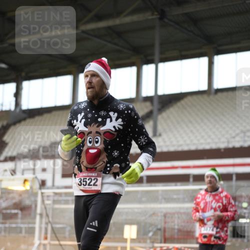 07.12.2025 - St. Pauli X-Mass-Run No. 15 Patografie http://msf.ph/oto/9380413 07.12.2025 10:17:06 Ziel 257, 268, 1762, 2694, 3229, 3522, 3874, 3987 meine-sportfotos.de