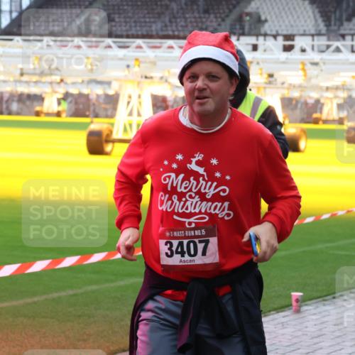 07.12.2025 - St. Pauli X-Mass-Run No. 15 Luisa Fischer http://msf.ph/oto/9380533 07.12.2025 10:41:00 Ziel 15, 3407, 230, 284, 288, 406, 538, 580, 731, 735, 1457, 2169, 2555, 2559, 2594, 2916, 3161, 3164, 3244, 3407, 3408, 3796, 3797, 4041, 4304, 4856, 4871, 4874, 4878 meine-sportfotos.de