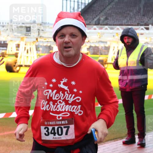 07.12.2025 - St. Pauli X-Mass-Run No. 15 Luisa Fischer http://msf.ph/oto/9380538 07.12.2025 10:41:01 Ziel 15, 60, 15, 3407, 230, 284, 288, 406, 538, 580, 731, 735, 1457, 2169, 2555, 2559, 2594, 2916, 3161, 3164, 3244, 3407, 3408, 3796, 3797, 4041, 4304, 4856, 4871, 4874, 4878 meine-sportfotos.de