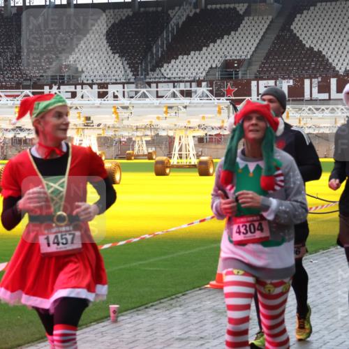 07.12.2025 - St. Pauli X-Mass-Run No. 15 Luisa Fischer http://msf.ph/oto/9380547 07.12.2025 10:41:04 Ziel 1457, 4304, 284, 230, 284, 288, 406, 538, 580, 731, 735, 1457, 2169, 2555, 2559, 2594, 2916, 3161, 3164, 3244, 3264, 3265, 3407, 3408, 3796, 3797, 4041, 4304, 4856, 4871, 4874, 4878 meine-sportfotos.de