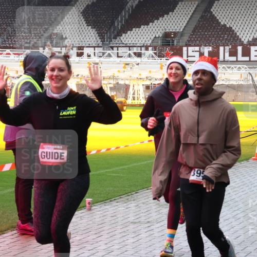 07.12.2025 - St. Pauli X-Mass-Run No. 15 Luisa Fischer http://msf.ph/oto/9380638 07.12.2025 10:41:32 Ziel 395, 259, 284, 288, 406, 449, 545, 575, 952, 1153, 2330, 2331, 2507, 2555, 2559, 3047, 3264, 3265, 3951, 4617, 4773, 4856, 4871 meine-sportfotos.de
