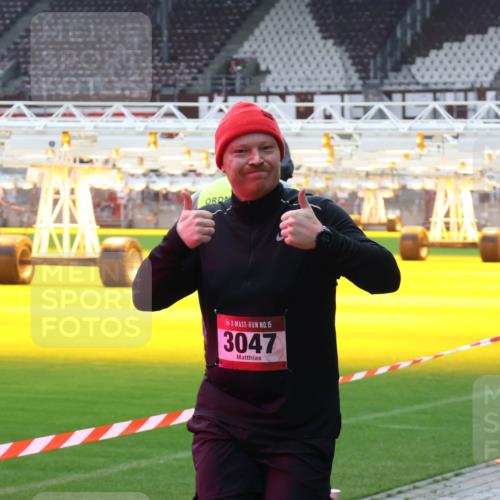 07.12.2025 - St. Pauli X-Mass-Run No. 15 Luisa Fischer http://msf.ph/oto/9380660 07.12.2025 10:41:48 Ziel 15, 3047, 259, 279, 449, 545, 575, 952, 1153, 1275, 2288, 2330, 2331, 2507, 3047, 3264, 3265, 3392, 3951, 4617, 4773 meine-sportfotos.de
