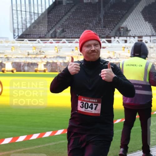 07.12.2025 - St. Pauli X-Mass-Run No. 15 Luisa Fischer http://msf.ph/oto/9380663 07.12.2025 10:41:48 Ziel 15, 3047, 259, 279, 449, 545, 575, 952, 1153, 1275, 2288, 2330, 2331, 2507, 3047, 3264, 3265, 3392, 3951, 4617, 4773 meine-sportfotos.de