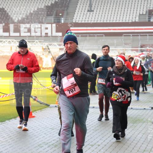 07.12.2025 - St. Pauli X-Mass-Run No. 15 Luisa Fischer http://msf.ph/oto/9380675 07.12.2025 10:09:13 Ziel 169, 2025, 15, 3535, 707, 15, 707, 3332, 3907, 1031, 19, 390, 707, 786, 789, 947, 1002, 1031, 1176, 1461, 1465, 1570, 1575, 1576, 2126, 2247, 2248, 2521, 2650, 2746, 3212, 3300, 3332, 3335, 3484, 3495, 3671, 3759, 3891, 3904, 3907, 4066, 4067, 4068, 4205, 4232, 4234, 4451 meine-sportfotos.de