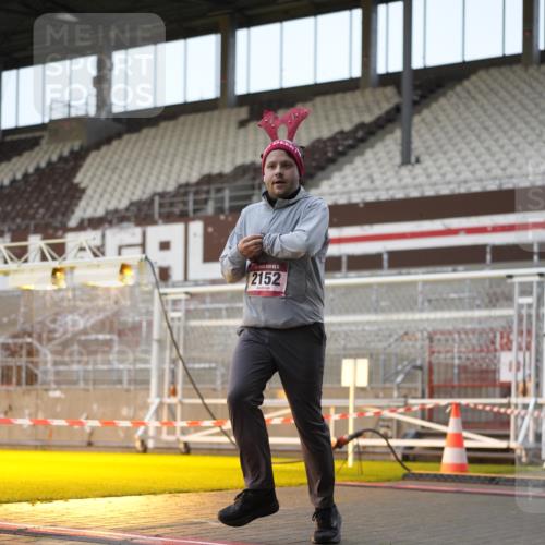07.12.2025 - St. Pauli X-Mass-Run No. 15 Patografie http://msf.ph/oto/9380825 07.12.2025 10:18:43 Ziel 721, 1034, 1607, 1671, 2152, 2631, 2925, 3862, 4521, 4522, 4524, 4547 meine-sportfotos.de