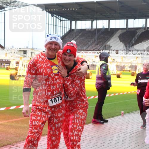 07.12.2025 - St. Pauli X-Mass-Run No. 15 Luisa Fischer http://msf.ph/oto/9380857 07.12.2025 10:42:50 Ziel 40, 5, 1675, 931, 15, 1974, 33, 116, 519, 563, 625, 968, 1272, 1358, 1434, 1438, 1674, 1675, 1676, 2012, 2013, 2061, 2155, 2157, 2261, 2621, 2622, 2722, 2931, 3042, 3399, 4045, 4046, 4394, 4441, 4594, 4622 meine-sportfotos.de