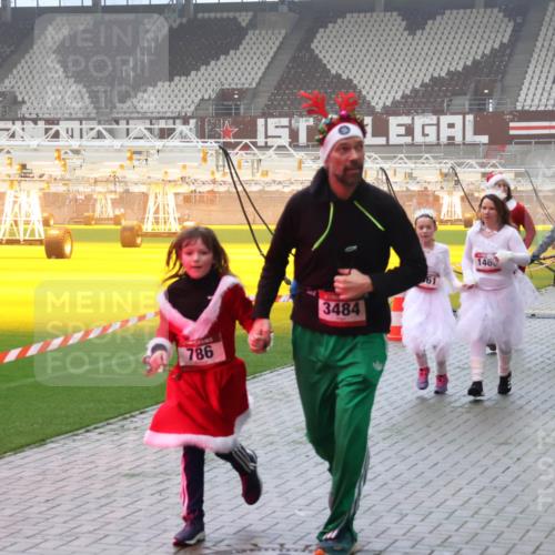 07.12.2025 - St. Pauli X-Mass-Run No. 15 Luisa Fischer http://msf.ph/oto/9380860 07.12.2025 10:09:32 Ziel 786, 3484, 61, 146, 1576, 2126, 390, 19, 390, 707, 786, 789, 881, 896, 899, 947, 960, 1002, 1031, 1176, 1461, 1465, 1570, 1575, 1576, 1718, 2126, 2521, 3212, 3300, 3332, 3335, 3484, 3493, 3671, 3756, 3891, 3904, 3907, 4066, 4067, 4068, 4113, 4232, 4234, 4451, 4666 meine-sportfotos.de