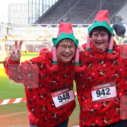 07.12.2025 - St. Pauli X-Mass-Run No. 15 Luisa Fischer http://msf.ph/oto/9380910 07.12.2025 11:15:23 Ziel 15, 948, 15, 942, 313, 525, 922, 1623, 1627, 1662, 1776, 1778, 1798, 1804, 1805, 1806, 1807, 2040, 2211, 3133, 4010 meine-sportfotos.de