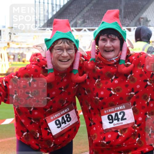 07.12.2025 - St. Pauli X-Mass-Run No. 15 Luisa Fischer http://msf.ph/oto/9380912 07.12.2025 11:15:23 Ziel 15, 948, 15, 942, 313, 525, 922, 1623, 1627, 1662, 1776, 1778, 1798, 1804, 1805, 1806, 1807, 2040, 2211, 3133, 4010 meine-sportfotos.de