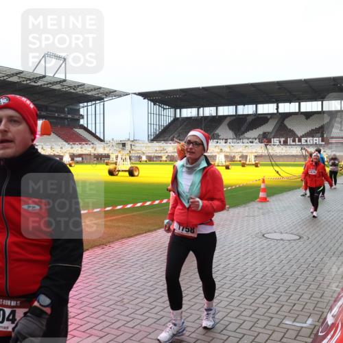 07.12.2025 - St. Pauli X-Mass-Run No. 15 Luisa Fischer http://msf.ph/oto/9380956 07.12.2025 10:43:14 Ziel 44, 15, 604, 1758, 1434, 296, 519, 563, 598, 604, 625, 1272, 1301, 1358, 1434, 1758, 2012, 2013, 2061, 2155, 2157, 2336, 2337, 2621, 2622, 2722, 2802, 2901, 2931, 3381, 3399, 4161, 4394, 4594, 4621, 4857 meine-sportfotos.de