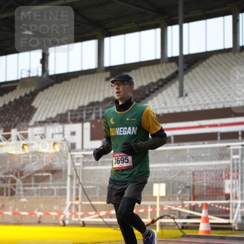 07.12.2025 - St. Pauli X-Mass-Run No. 15 Patografie http://msf.ph/oto/9380975 07.12.2025 10:19:16 Ziel 3011, 3013, 3695, 4115, 4436, 4438, 4466 meine-sportfotos.de