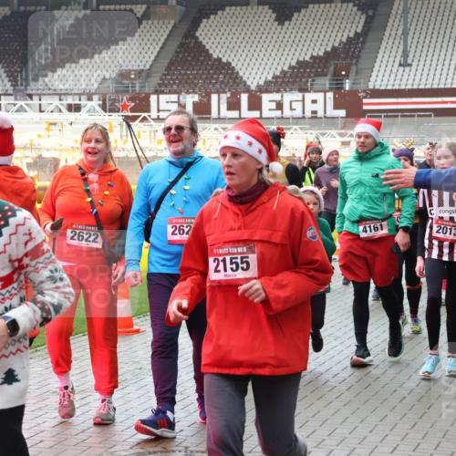07.12.2025 - St. Pauli X-Mass-Run No. 15 Luisa Fischer http://msf.ph/oto/9380996 07.12.2025 10:43:21 Ziel 1, 2622, 262, 2, 15, 519, 15, 2155, 4161, 2013, 2012, 296, 519, 598, 604, 625, 1301, 1358, 1434, 1758, 1814, 1936, 2012, 2052, 2053, 2061, 2155, 2336, 2337, 2621, 2622, 2722, 2724, 2761, 2762, 2802, 2901, 3381, 4161, 4394, 4594, 4621, 4857 meine-sportfotos.de