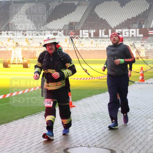 07.12.2025 - St. Pauli X-Mass-Run No. 15 Luisa Fischer http://msf.ph/oto/9381079 07.12.2025 10:09:56 Ziel 3756, 800, 881, 896, 899, 960, 1026, 1172, 1191, 1243, 1248, 1461, 1465, 1575, 1576, 1718, 3493, 3756, 4113, 4666 meine-sportfotos.de