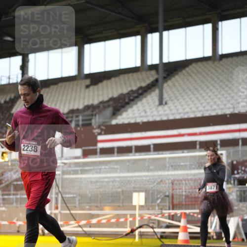 07.12.2025 - St. Pauli X-Mass-Run No. 15 Patografie http://msf.ph/oto/9381082 07.12.2025 10:19:56 Ziel 1364, 1903, 2238, 2751, 3846, 3871, 3893 meine-sportfotos.de