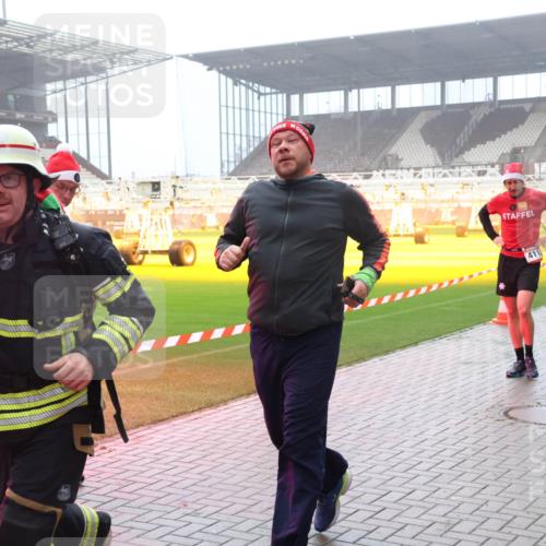 07.12.2025 - St. Pauli X-Mass-Run No. 15 Luisa Fischer http://msf.ph/oto/9381098 07.12.2025 10:09:59 Ziel 411, 800, 881, 896, 899, 960, 1026, 1172, 1191, 1243, 1248, 1718, 3493, 3756, 4113, 4666 meine-sportfotos.de