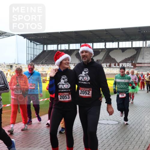 07.12.2025 - St. Pauli X-Mass-Run No. 15 Luisa Fischer http://msf.ph/oto/9381116 07.12.2025 10:43:53 Ziel 84, 2622, 2621, 2053, 15, 2052, 74, 74, 84, 559, 706, 1053, 1301, 1616, 1814, 1913, 1936, 2052, 2053, 2336, 2337, 2459, 2487, 2647, 2724, 2726, 2761, 2762, 2767, 2802, 2901, 3022, 3038, 3100, 3226, 3237, 3381, 4095, 4096, 4104, 4161, 4621 meine-sportfotos.de