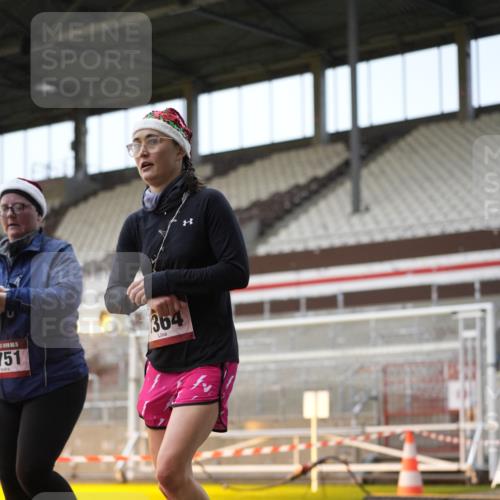 07.12.2025 - St. Pauli X-Mass-Run No. 15 Patografie http://msf.ph/oto/9381127 07.12.2025 10:20:00 Ziel 1364, 1553, 1903, 2238, 2751, 3846, 3871, 3893, 4042, 4071 meine-sportfotos.de