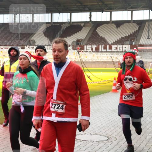 07.12.2025 - St. Pauli X-Mass-Run No. 15 Luisa Fischer http://msf.ph/oto/9381180 07.12.2025 10:44:08 Ziel 17, 4095, 2724, 2767, 32, 74, 84, 559, 706, 1053, 1616, 1913, 2459, 2487, 2499, 2647, 2724, 2726, 2761, 2762, 2767, 2950, 2955, 3022, 3038, 3100, 3226, 3237, 4095, 4096, 4104, 4254, 4255 meine-sportfotos.de
