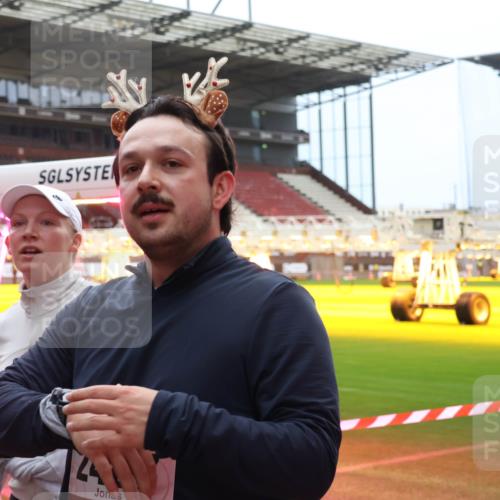 07.12.2025 - St. Pauli X-Mass-Run No. 15 Luisa Fischer http://msf.ph/oto/9381241 07.12.2025 10:44:35 Ziel 32, 179, 220, 571, 1051, 1059, 1060, 1089, 1421, 1651, 1913, 1947, 1948, 2357, 2359, 2499, 2767, 2950, 2955, 3012, 3100, 4095, 4096, 4254, 4255 meine-sportfotos.de