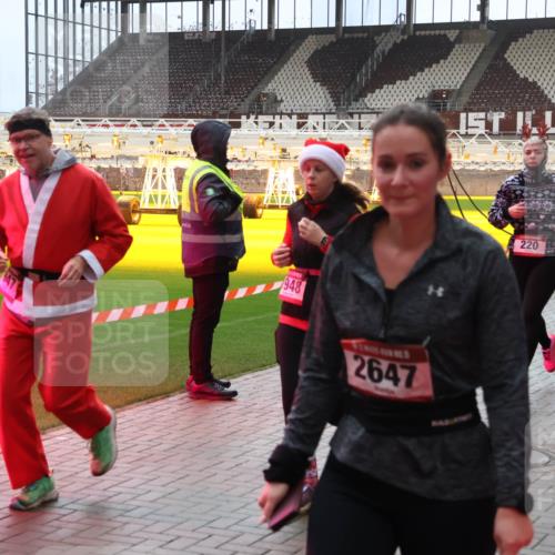 07.12.2025 - St. Pauli X-Mass-Run No. 15 Luisa Fischer http://msf.ph/oto/9381267 07.12.2025 10:44:44 Ziel 948, 2647, 220, 1651, 32, 179, 220, 571, 1051, 1059, 1060, 1089, 1421, 1651, 1947, 1948, 2321, 2325, 2357, 2359, 2499, 2950, 2955, 3012, 3132, 4254, 4255 meine-sportfotos.de