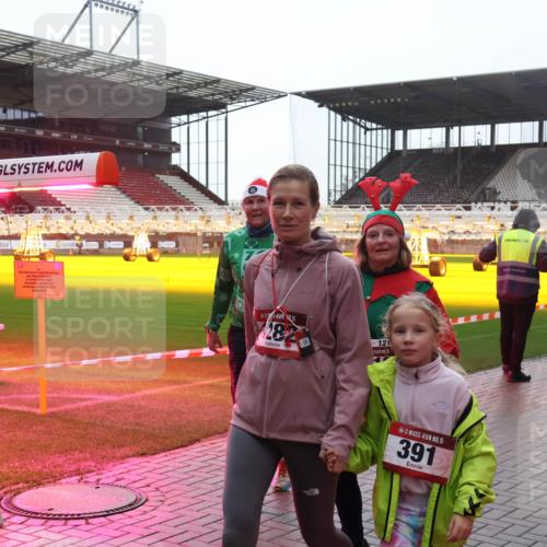 07.12.2025 - St. Pauli X-Mass-Run No. 15 Luisa Fischer http://msf.ph/oto/9381298 07.12.2025 11:16:11 Ziel 28, 121, 15, 15, 391, 8, 14, 372, 391, 1218, 1282, 2194, 2195 meine-sportfotos.de