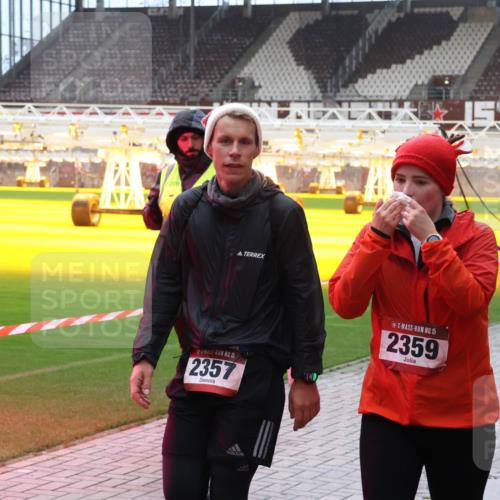 07.12.2025 - St. Pauli X-Mass-Run No. 15 Luisa Fischer http://msf.ph/oto/9381394 07.12.2025 10:45:25 Ziel 709, 15, 2357, 15, 2359, 82, 86, 631, 636, 791, 793, 1245, 1415, 1419, 1546, 2058, 2086, 2158, 2321, 2325, 2524, 2525, 3132, 3350, 4876 meine-sportfotos.de