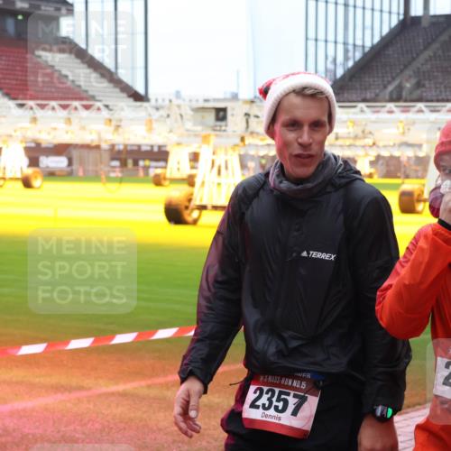 07.12.2025 - St. Pauli X-Mass-Run No. 15 Luisa Fischer http://msf.ph/oto/9381399 07.12.2025 10:45:26 Ziel 15, 2357, 15, 2359, 82, 86, 631, 636, 791, 793, 1245, 1415, 1419, 1546, 2058, 2086, 2158, 2220, 2321, 2325, 2524, 2525, 3132, 3350, 4876 meine-sportfotos.de