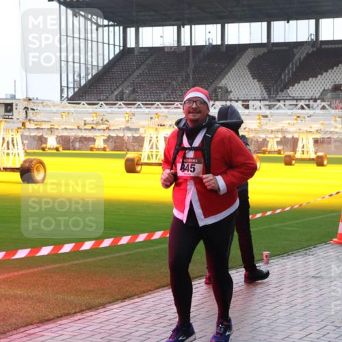 07.12.2025 - St. Pauli X-Mass-Run No. 15 Luisa Fischer http://msf.ph/oto/9381648 07.12.2025 11:18:12 Ziel 15, 845, 551, 845, 1122, 1125, 1127, 1130, 1529, 1686, 2477, 2766, 2846, 2849, 2915, 3221, 3327, 4627 meine-sportfotos.de