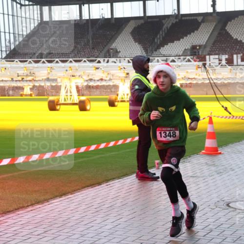 07.12.2025 - St. Pauli X-Mass-Run No. 15 Luisa Fischer http://msf.ph/oto/9381688 07.12.2025 11:18:32 Ziel 1348, 1325, 1348, 2045, 2915, 3201, 3221, 3304, 3327, 4627 meine-sportfotos.de