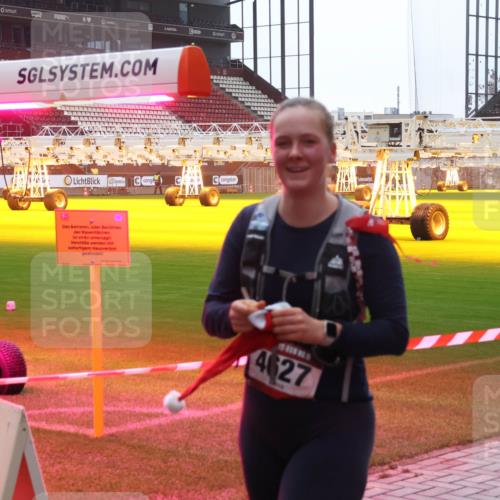07.12.2025 - St. Pauli X-Mass-Run No. 15 Luisa Fischer http://msf.ph/oto/9381725 07.12.2025 11:18:49 Ziel 4627, 1325, 1348, 2045, 2918, 3138, 3158, 3201, 3221, 3304, 3327, 3634, 3636 meine-sportfotos.de