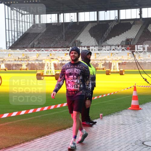 07.12.2025 - St. Pauli X-Mass-Run No. 15 Luisa Fischer http://msf.ph/oto/9381727 07.12.2025 11:18:51 Ziel 2915, 2, 6, 1325, 1348, 2045, 2918, 3138, 3158, 3201, 3221, 3304, 3327, 3634, 3636 meine-sportfotos.de
