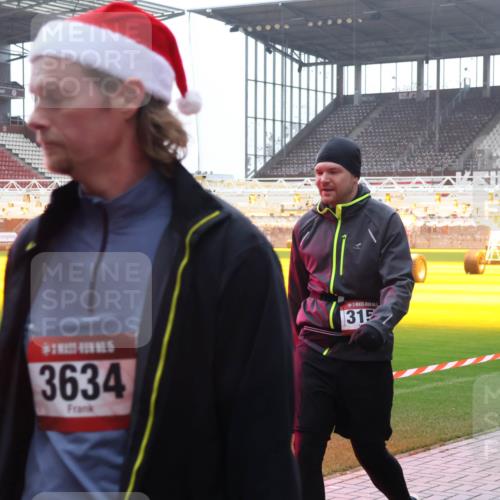 07.12.2025 - St. Pauli X-Mass-Run No. 15 Luisa Fischer http://msf.ph/oto/9381812 07.12.2025 11:19:29 Ziel 0, 3634, 31, 295, 302, 1109, 1322, 1617, 2064, 2067, 2597, 2788, 3205 meine-sportfotos.de