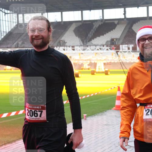 07.12.2025 - St. Pauli X-Mass-Run No. 15 Luisa Fischer http://msf.ph/oto/9381844 07.12.2025 11:19:45 Ziel 1, 15, 2067, 15, 2064, 295, 302, 367, 373, 797, 1109, 1322, 1336, 1343, 1563, 1617, 2062, 2064, 2067, 2597, 2788, 3205 meine-sportfotos.de