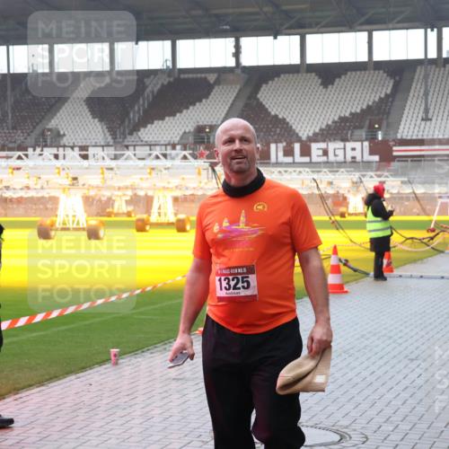 07.12.2025 - St. Pauli X-Mass-Run No. 15 Luisa Fischer http://msf.ph/oto/9381853 07.12.2025 11:19:48 Ziel 15, 1325, 295, 302, 367, 373, 797, 1336, 1343, 1563, 1617, 2062, 2064, 2067, 2597, 2788, 3205 meine-sportfotos.de