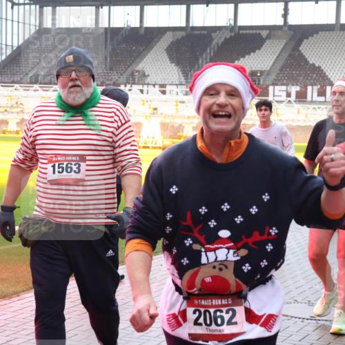 07.12.2025 - St. Pauli X-Mass-Run No. 15 Luisa Fischer http://msf.ph/oto/9381939 07.12.2025 11:20:28 Ziel 30, 15, 1563, 15, 2062, 36, 1336, 1343, 2217, 2577, 2578, 2581, 2771, 3075, 3157, 3160, 3170, 3324, 3822, 3823, 4637 meine-sportfotos.de