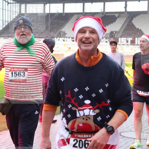 07.12.2025 - St. Pauli X-Mass-Run No. 15 Luisa Fischer http://msf.ph/oto/9381940 07.12.2025 11:20:29 Ziel 30, 15, 1563, 15, 2067, 1, 2100, 1336, 1343, 2217, 2577, 2578, 2581, 2771, 3075, 3157, 3160, 3170, 3324, 3822, 3823, 4637 meine-sportfotos.de