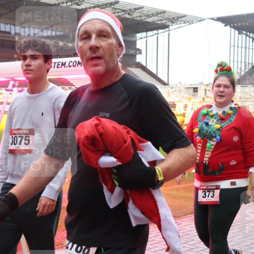 07.12.2025 - St. Pauli X-Mass-Run No. 15 Luisa Fischer http://msf.ph/oto/9381950 07.12.2025 11:20:34 Ziel 15, 3075, 373, 797, 2217, 2577, 2578, 2581, 2771, 3075, 3129, 3157, 3160, 3170, 3309, 3324, 3822, 3823, 4637 meine-sportfotos.de
